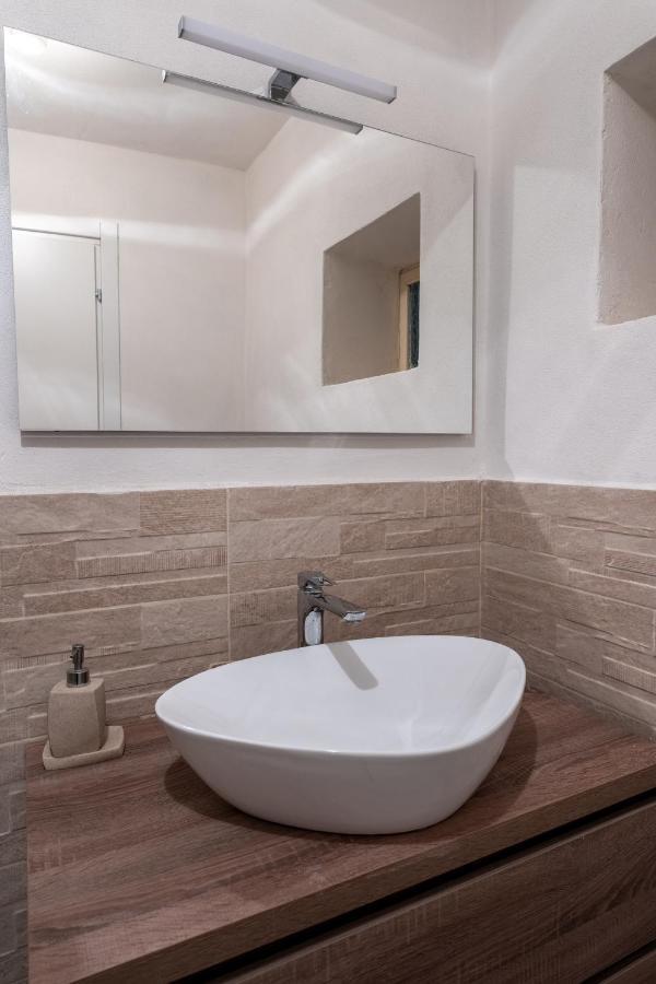 Casa Rocca Apartment Bosa Ngoại thất bức ảnh