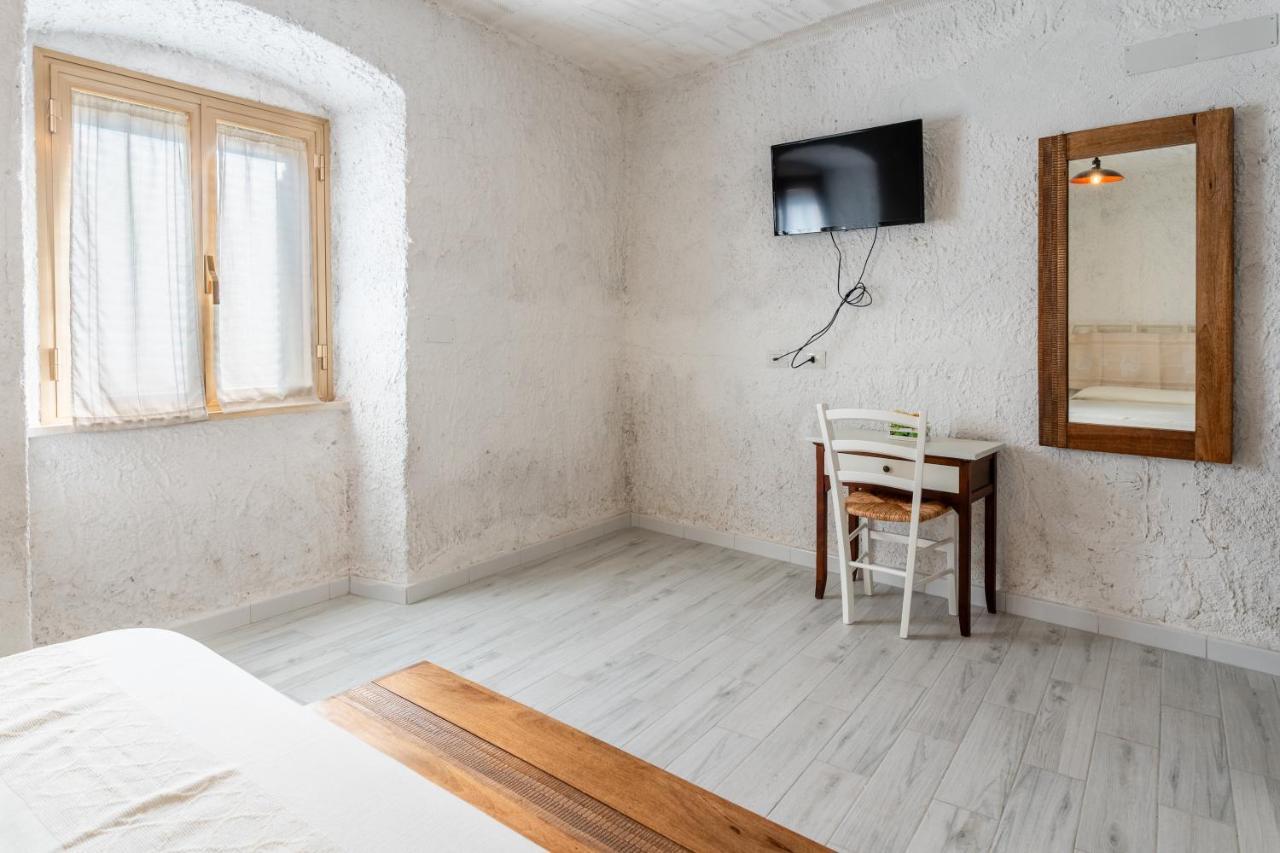 Casa Rocca Apartment Bosa Ngoại thất bức ảnh