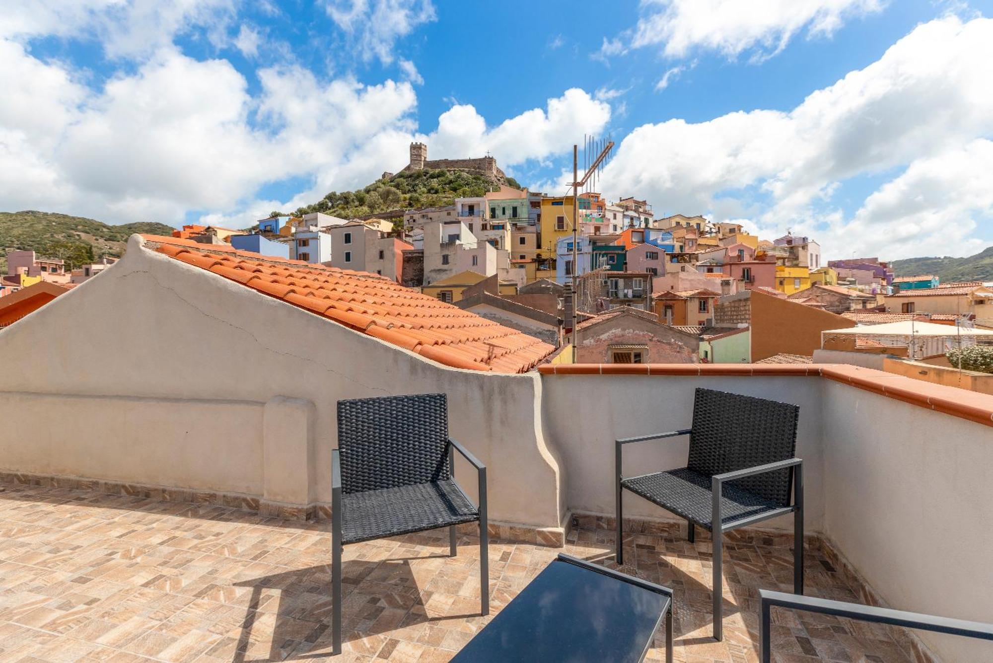 Casa Rocca Apartment Bosa Ngoại thất bức ảnh
